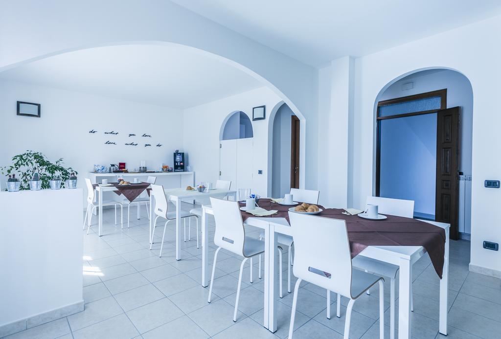 La Postale Acomodação com café da manhã San Salvo Exterior foto